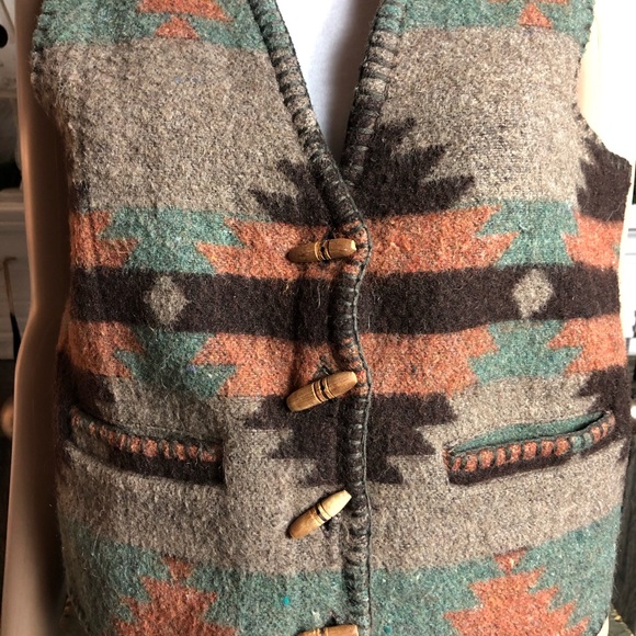 Gorgeous Vintage Wool Southwestern Style Vest - Picture 5 of 6